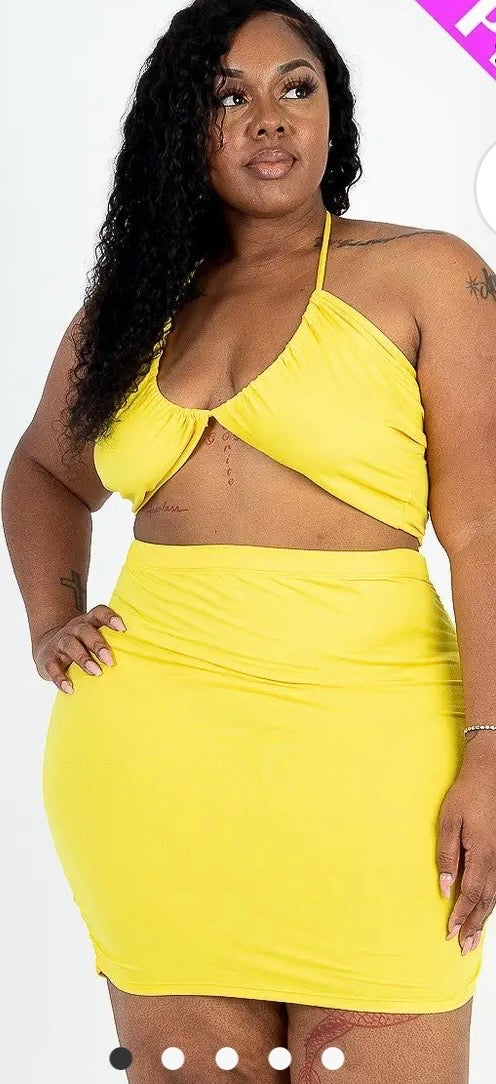 Plus Size Sexy Crisscross Top & Ruched Mini Skirt Set